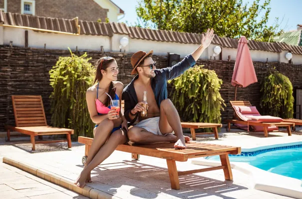 Wellness en spa met centrale warmwatervoorziening in hotel Wellness en spa in hotel met centrale warmwatervoorziening voor douches, baden en ontspanningsfaciliteiten